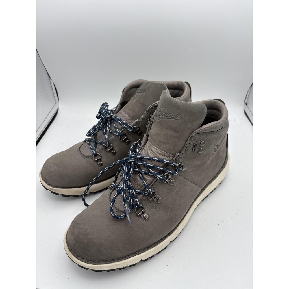 Danner Tramline 917 Boots Mens Size 10 Gray Leather GORE-TEX Waterproof Vibram